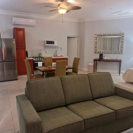 Sandpiper Beach Apartments Palm Beach Esterno foto